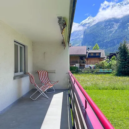 Classic Swiss Mountain Panorama Apartmán *